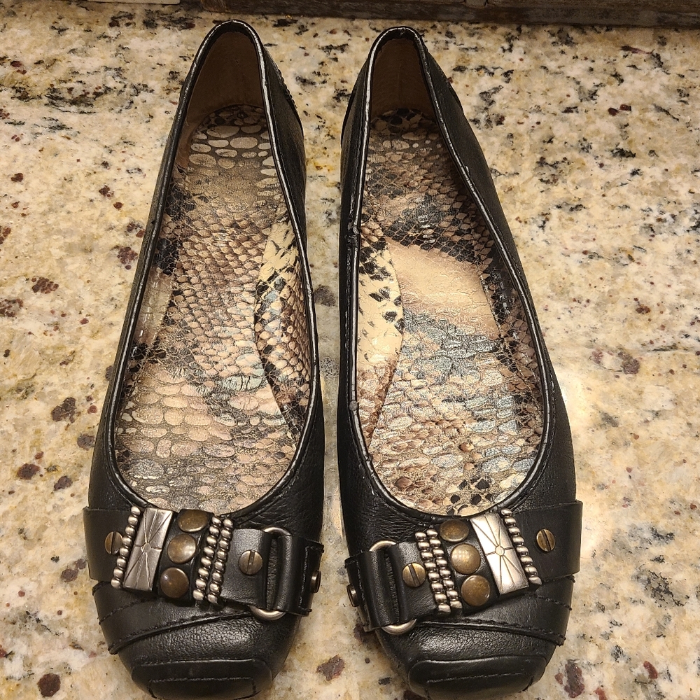 Gianni Bini flats